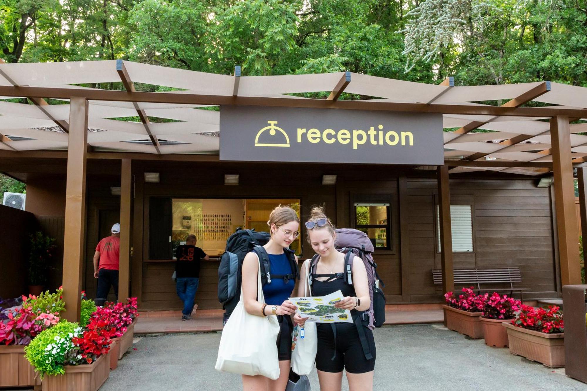 Hu Firenze Certosa Camping In Town Impruneta Ngoại thất bức ảnh